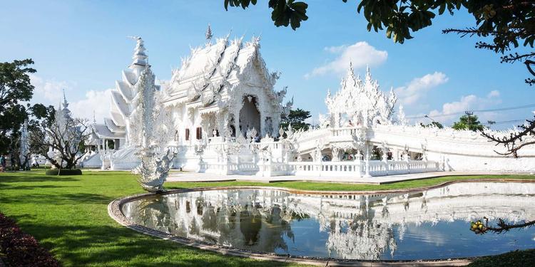 wat rong khun, white temple, chiang rai, tour from chiang mai